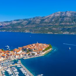 Chorwacka przygoda 2w1 🇭🇷 City break w Splicie i relaks na Korčuli (✈️+🛳️) za 530 PLN 😎